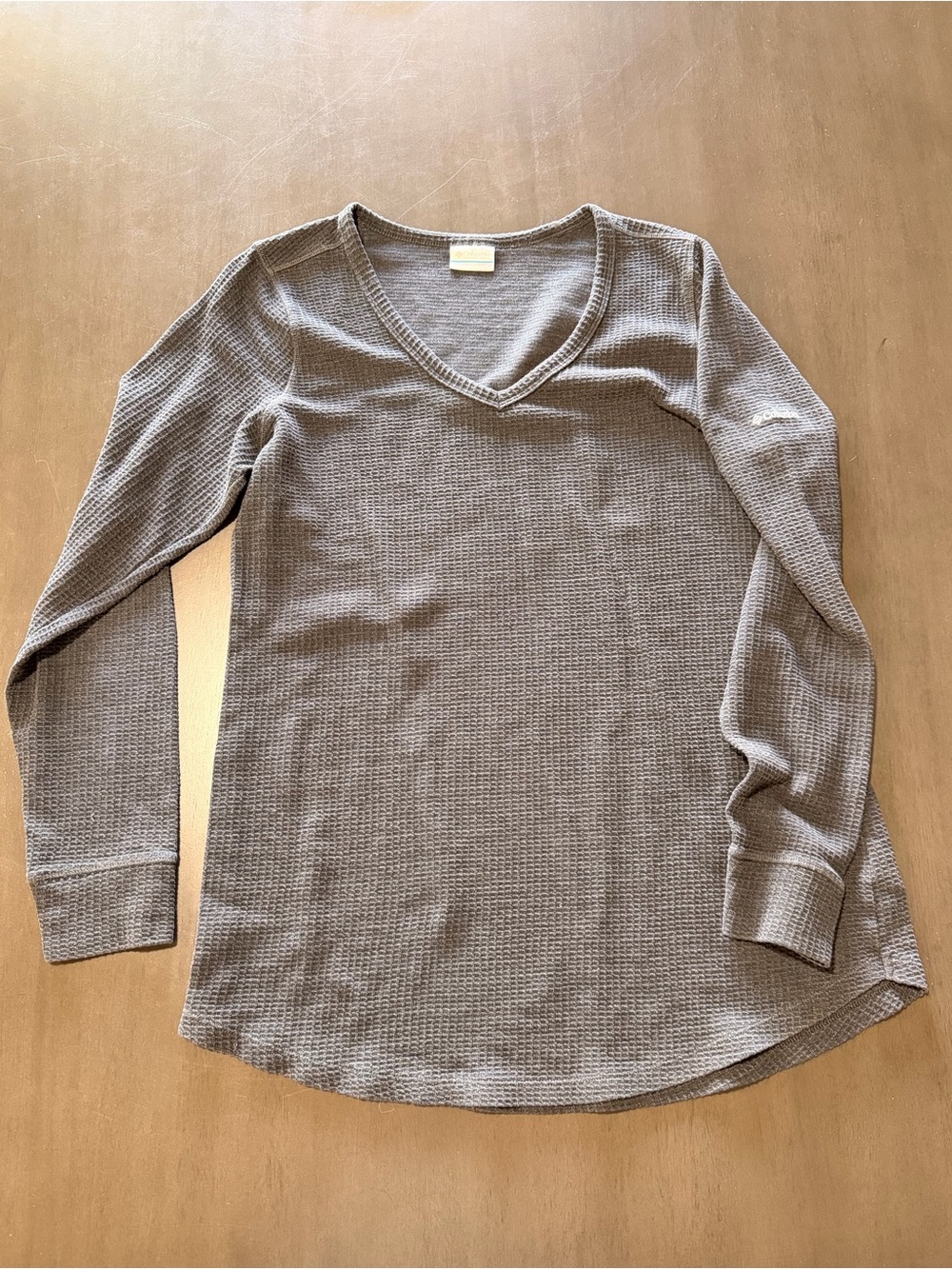 Gray Columbia Sportswear Waffle Knit V-Neck Thermal Long-Sleeved Shirt, Women’s